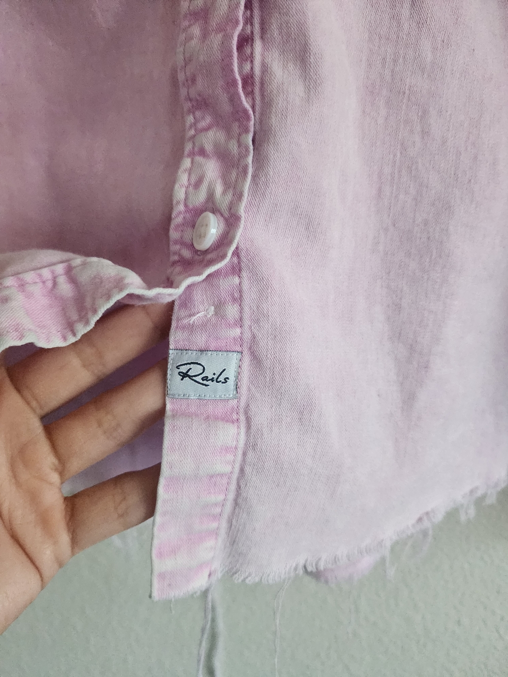 Rails Pink Ingrid Acid Wash Raw Hem Button Down Shirt Large - Picture 3 of 8